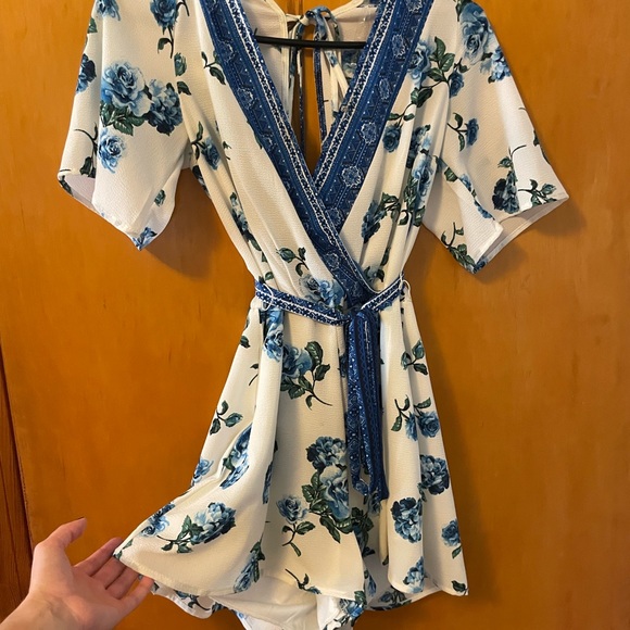 Altard State Romper- Size Small - Picture 2 of 3